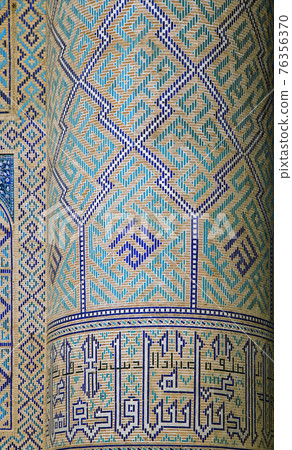 Old Eastern mosaic on the wall, Uzbekistan Old Eastern mosaic on the wall, Uzbekistan 76356370