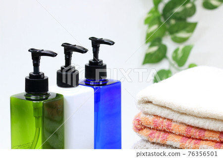 Shampoo, conditioner and body soap 76356501