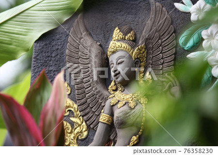 Sculpture, architecture and symbols of Buddhism, Thailand 76358230