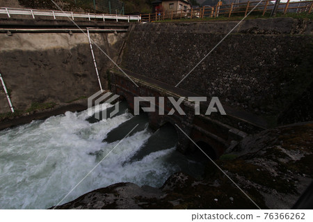 石川縣白山市七水供水港現狀 76366262