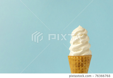 Soft serve ice cream close-up 76366768