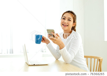 年輕女子,生活方式 年輕女子,生活方式 76368265
