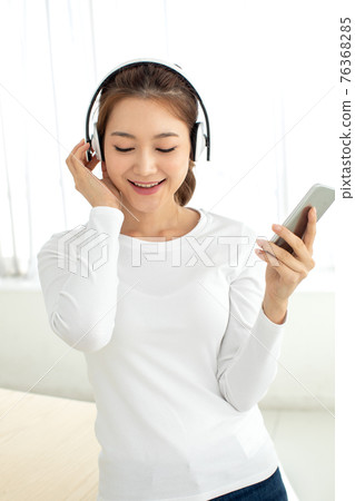 年輕女子,生活方式 年輕女子,生活方式 76368285