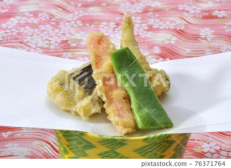 天婦羅日本料理 76371764