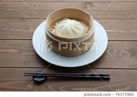 Meat bun Pork bun Chinese bun Seiro wooden table Meat bun Pork bun Chinese bun Seiro wooden table 76373960