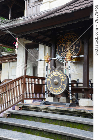 印度尼西亞巴厘島烏布的咖啡店。 76378459