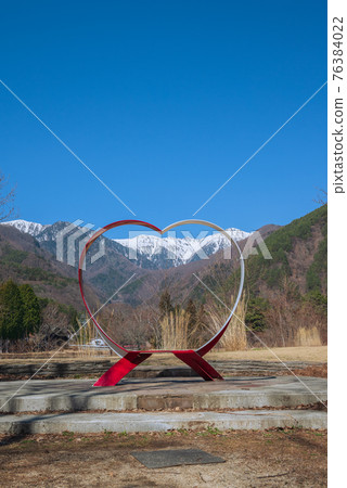 View of the Central Alps from Komagaike 76384022