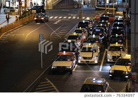 Taxi stand at Ueno Station Taxi stand at Ueno Station 76384897