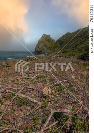 Dusk along the coast Dusk along the coast 76385352