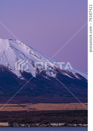 仲冬黎明前的富士山(山中湖) 仲冬黎明前的富士山(山中湖) 76387421
