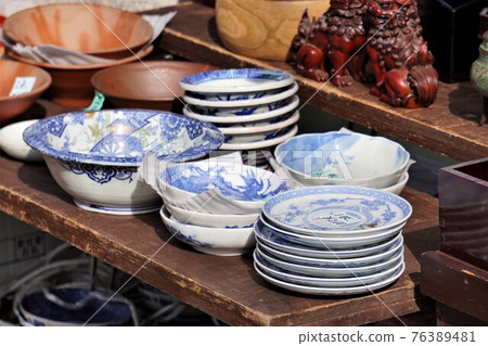 《古色古香的城市盤子》 76389481