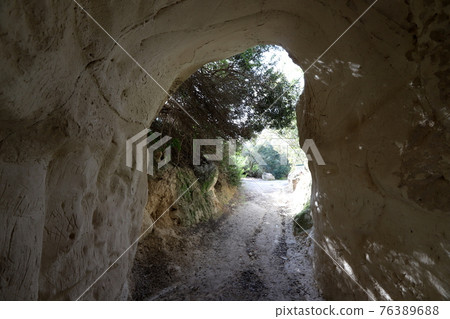 cave, tunnel, underground 76389688