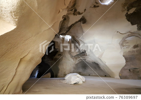 cave, tunnel, underground 76389697