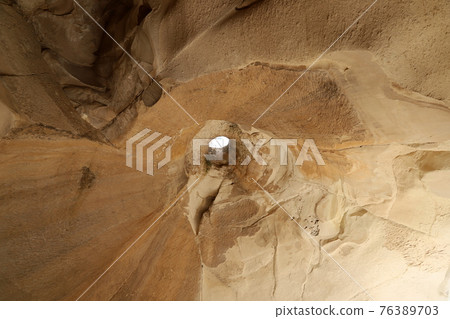 cave, tunnel, underground 76389703