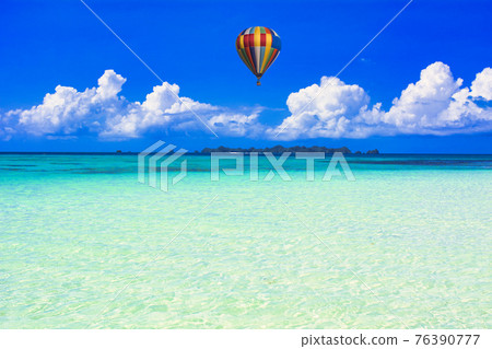 Palau's beautiful coral reef sea 76390777
