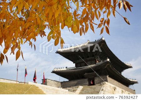 colorful autumn scenery colorful autumn scenery 76392427