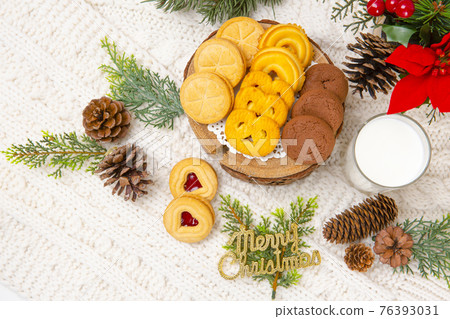 Christmas objects for winter season promotion 76393031
