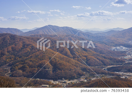colorful Autumn scenery colorful Autumn scenery 76393438