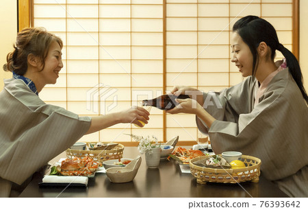 Mother and daughter of yukata that we will take care of at the inn Mother and daughter of yukata that we will take care of at the inn 76393642