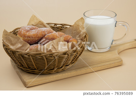 various Korean doughnut, donuts 76395089