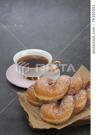 various Korean doughnut, donuts 76395091