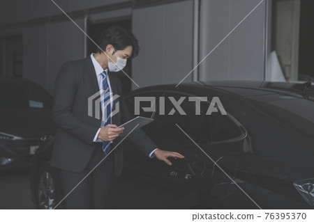 auto vehicle car insurance agent, car reseller checking car condition auto vehicle car insurance agent, car reseller checking car condition 76395370