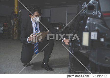 auto vehicle car insurance agent, car reseller checking car condition 76395414