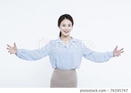 business, startup, people and teamwork concept 76395747