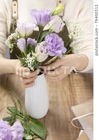 process of making flower bouquet process of making flower bouquet 76400513