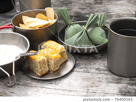 Desserts to eat in the mountains and camping [Sweets / Japanese sweets] 76400565