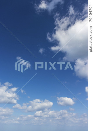 Refreshing cotton cloud sky Refreshing cotton cloud sky 76404704