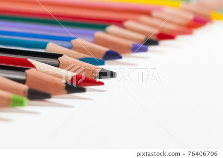simple pencils made of wood and pencil lead 76406706