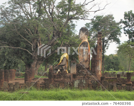 Ruins of ancient temples at Sukhothai Historical Park, Thailand Ruins of ancient temples at Sukhothai Historical Park, Thailand 76408398