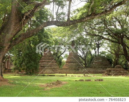 Ruins of ancient temples at Sukhothai Historical Park, Thailand Ruins of ancient temples at Sukhothai Historical Park, Thailand 76408823