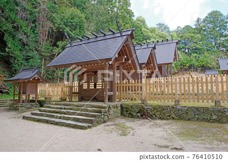 Ise in the west The outer shrine of Yamaguchi Daijingu Ise in the west The outer shrine of Yamaguchi Daijingu 76410510