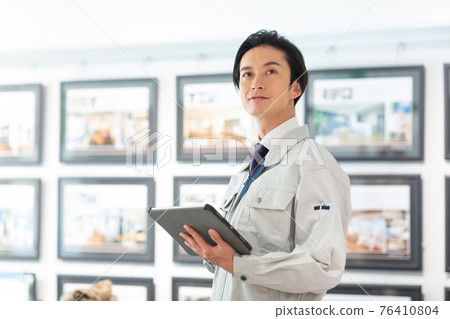 在建築行業工作的男女 76410804