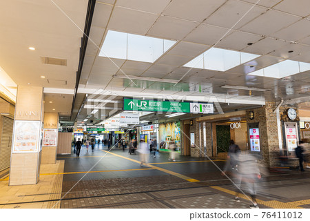 Tokyo JR Machida Station North Exit Passage Tokyo JR Machida Station North Exit Passage 76411012