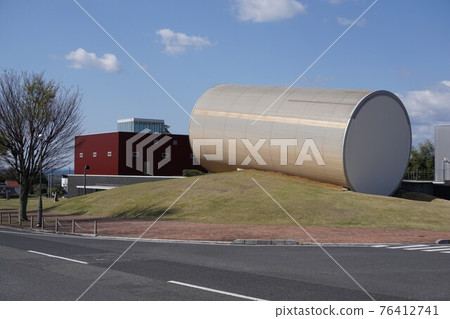 岡山縣中吉市當代美術館和中吉市圖書館 岡山縣中吉市當代美術館和中吉市圖書館 76412741