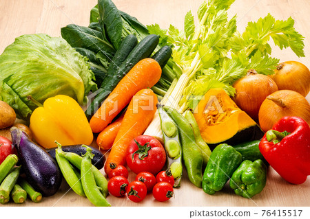 Image of a group of vegetables 76415517