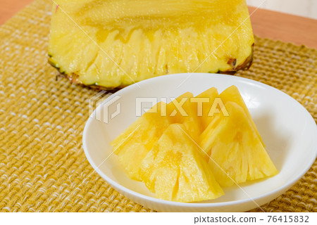切菠蘿 切菠蘿 76415832
