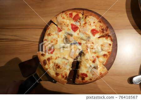 shrimp pizza or seafood pizza shrimp pizza or seafood pizza 76418567
