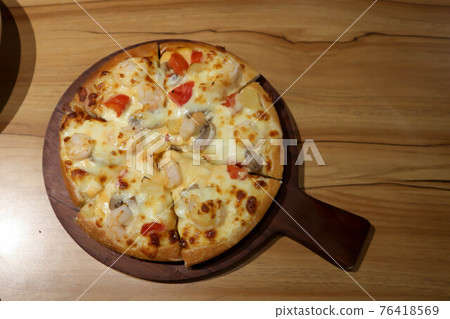 shrimp pizza or seafood pizza shrimp pizza or seafood pizza 76418569