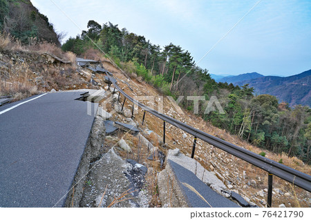 [Land landslide] 76421790