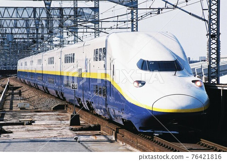 E4 series of Joetsu Shinkansen going through the elevated section 76421816