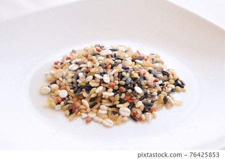 Millet 76425853