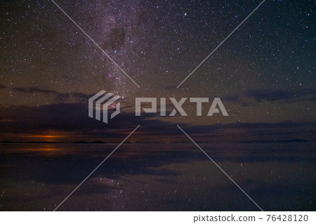 Uyuni salt lake landscape in Bolivia, South America 76428120