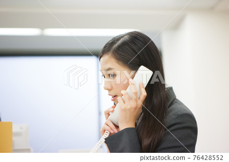 Telephone corresponding OLED Telephone corresponding OLED 76428552