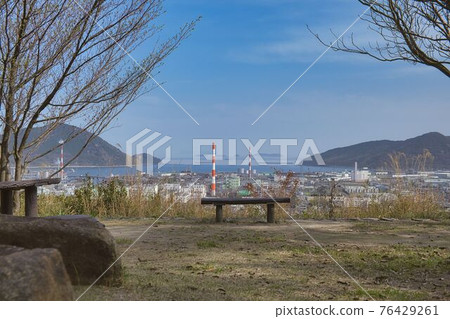 從山口縣防府市山看農村工廠 76429261