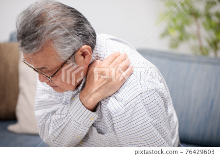 Senior man suffering from stiff neck Senior man suffering from stiff neck 76429603