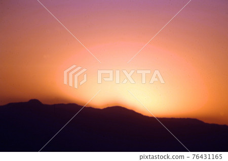 天空冬天黎明 76431165